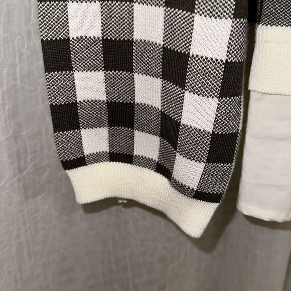 Talbots L Ivory Camo Olive Green Gingham Plaid Knit Shirt Hem Crew Sweater - Picture 7 of 11